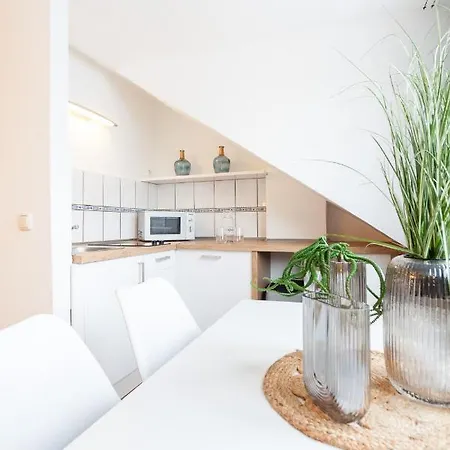 Centerapartment, Wifi, Smarttv, Full Kitchen, Netflix, Pottbude In Apartment Essen