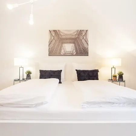 Centerapartment, Wifi, Smarttv, Full Kitchen, Netflix, Pottbude In 公寓